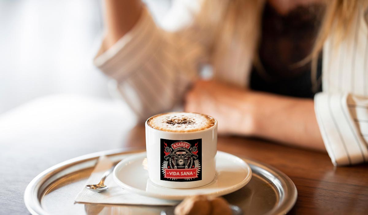 Jóvenes alcohol y drogas taza cafe Asarex